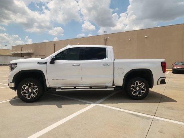 GMC Sierra 1500 SLT Crew Cab 2WD 2023