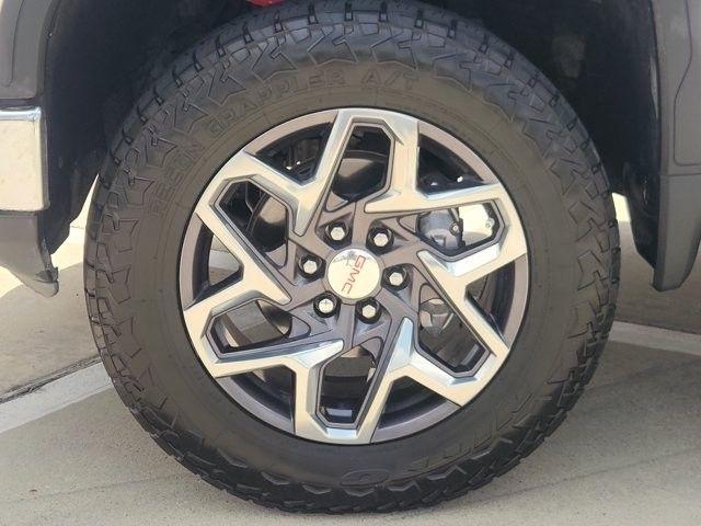 GMC Sierra 1500 SLT Crew Cab 2WD 2023