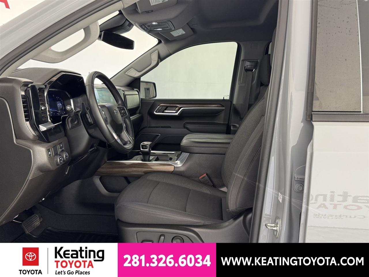 Chevrolet Silverado 1500 RST Crew Cab 2WD 2024