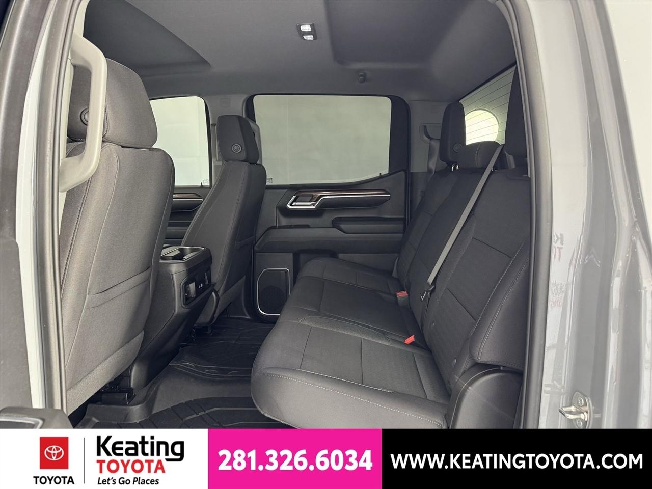 Chevrolet Silverado 1500 RST Crew Cab 2WD 2024