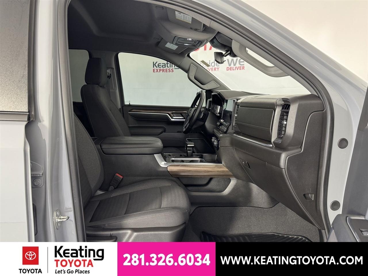 Chevrolet Silverado 1500 RST Crew Cab 2WD 2024