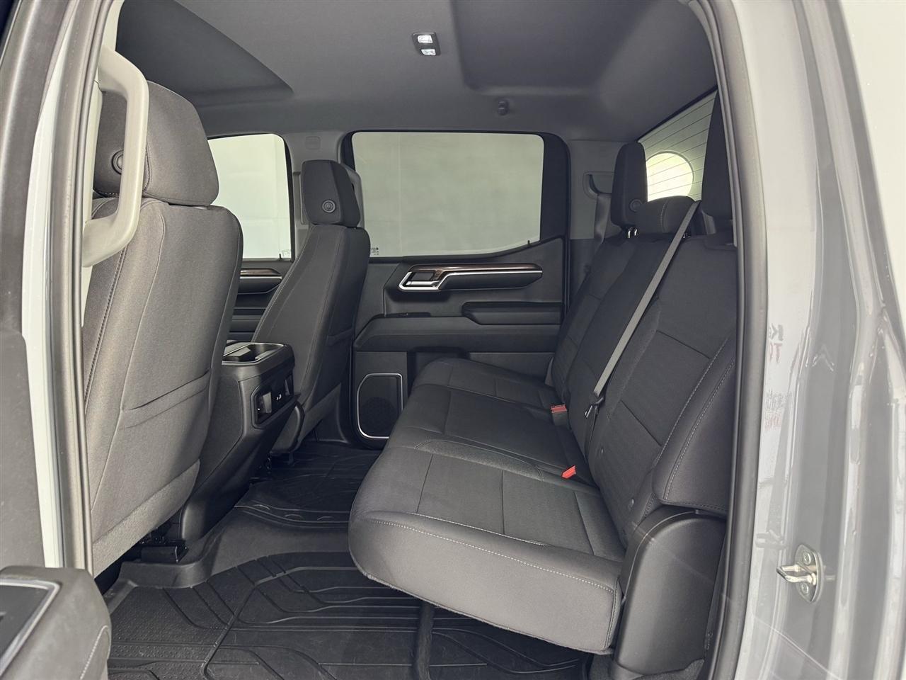 Chevrolet Silverado 1500 RST Crew Cab 2WD 2024