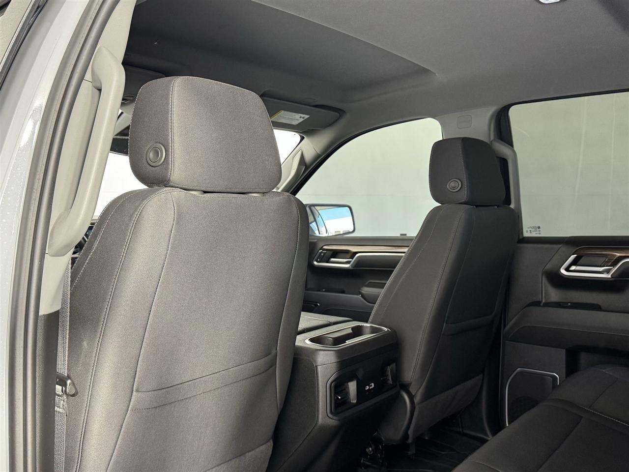 Chevrolet Silverado 1500 RST Crew Cab 2WD 2024