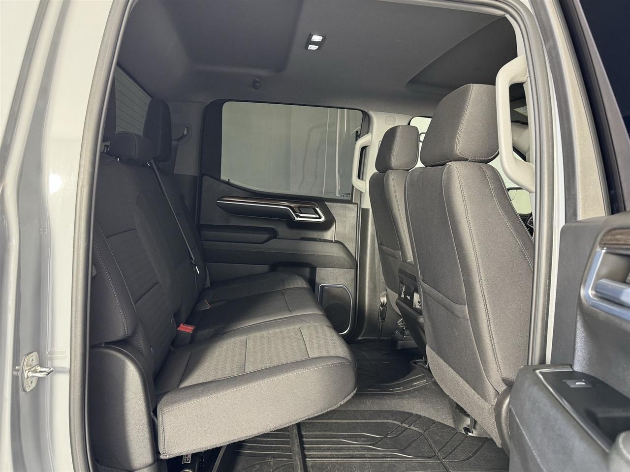 Chevrolet Silverado 1500 RST Crew Cab 2WD 2024