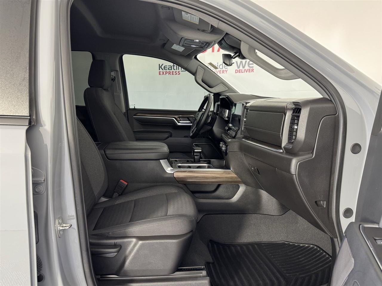Chevrolet Silverado 1500 RST Crew Cab 2WD 2024