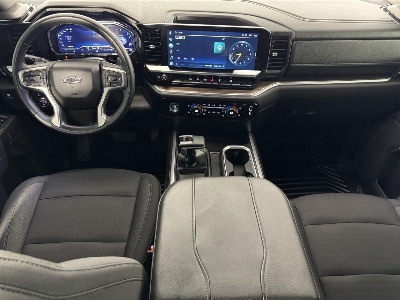 Chevrolet Silverado 1500 RST Crew Cab 2WD 2024