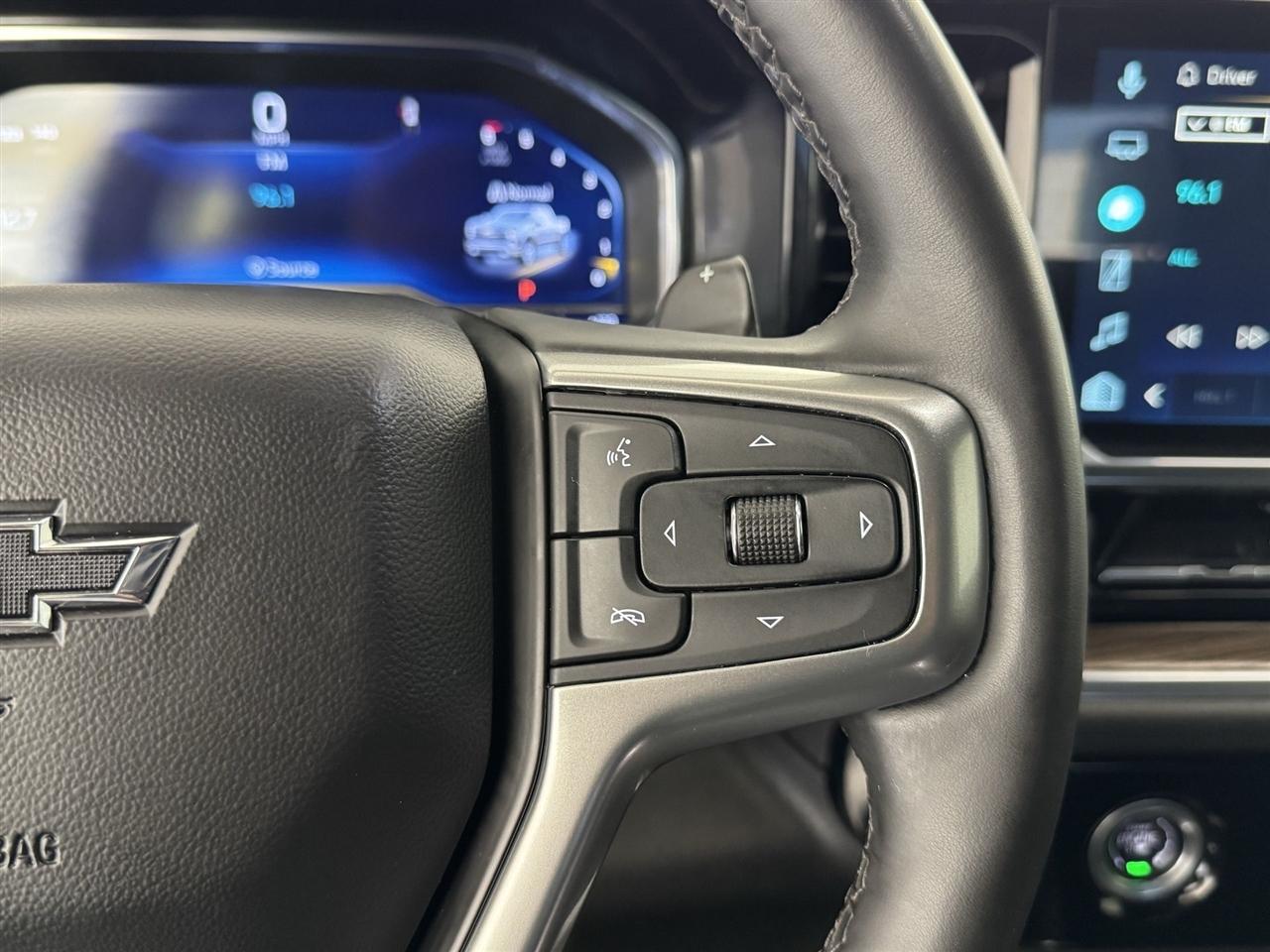 Chevrolet Silverado 1500 RST Crew Cab 2WD 2024