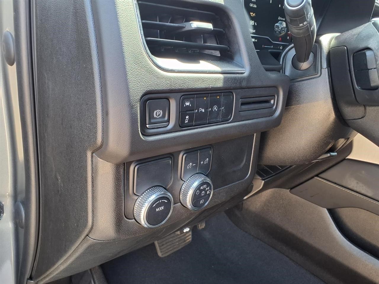 GMC Yukon XL SLT 2WD 2023
