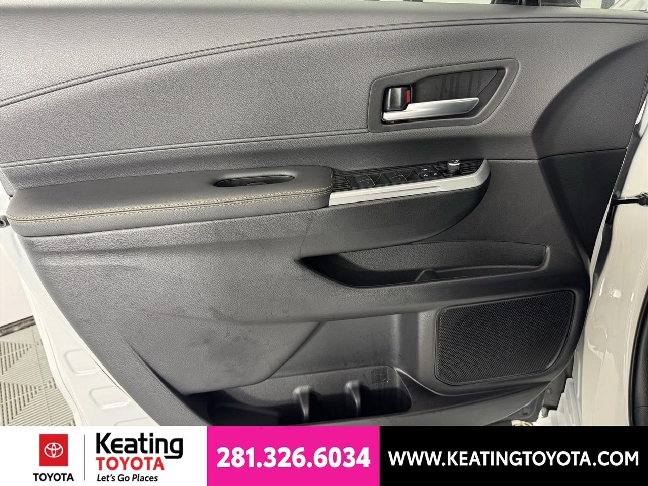 Toyota Sienna XLE AWD 2026
