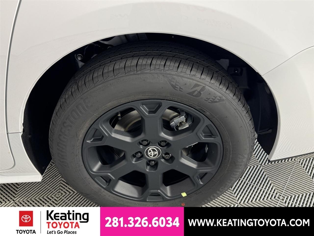 Toyota Sienna XLE AWD 2026