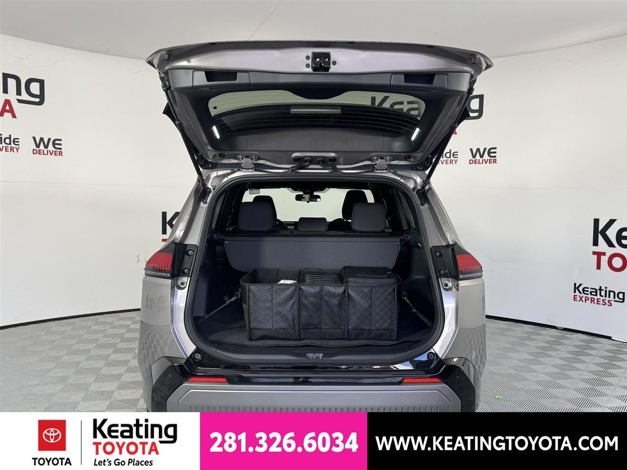 Toyota RAV4 Plug-In Hybrid SE 2026