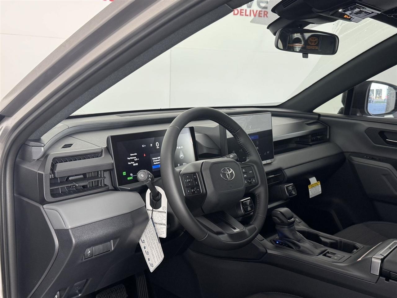 Toyota RAV4 Plug-In Hybrid SE 2026