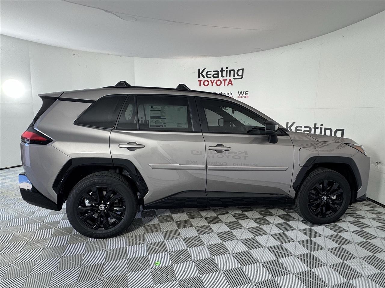 Toyota RAV4 Plug-In Hybrid SE 2026