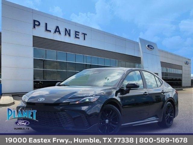 2025 Toyota Camry Hybrid XLE