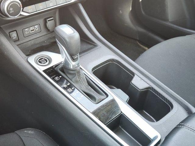 Nissan Sentra SV 2024