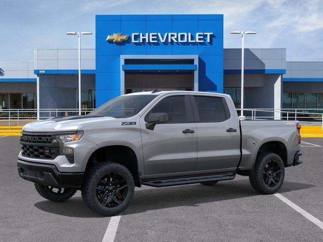 Chevrolet Silverado 1500 Trail Boss Custom Crew Cab 4WD 2026