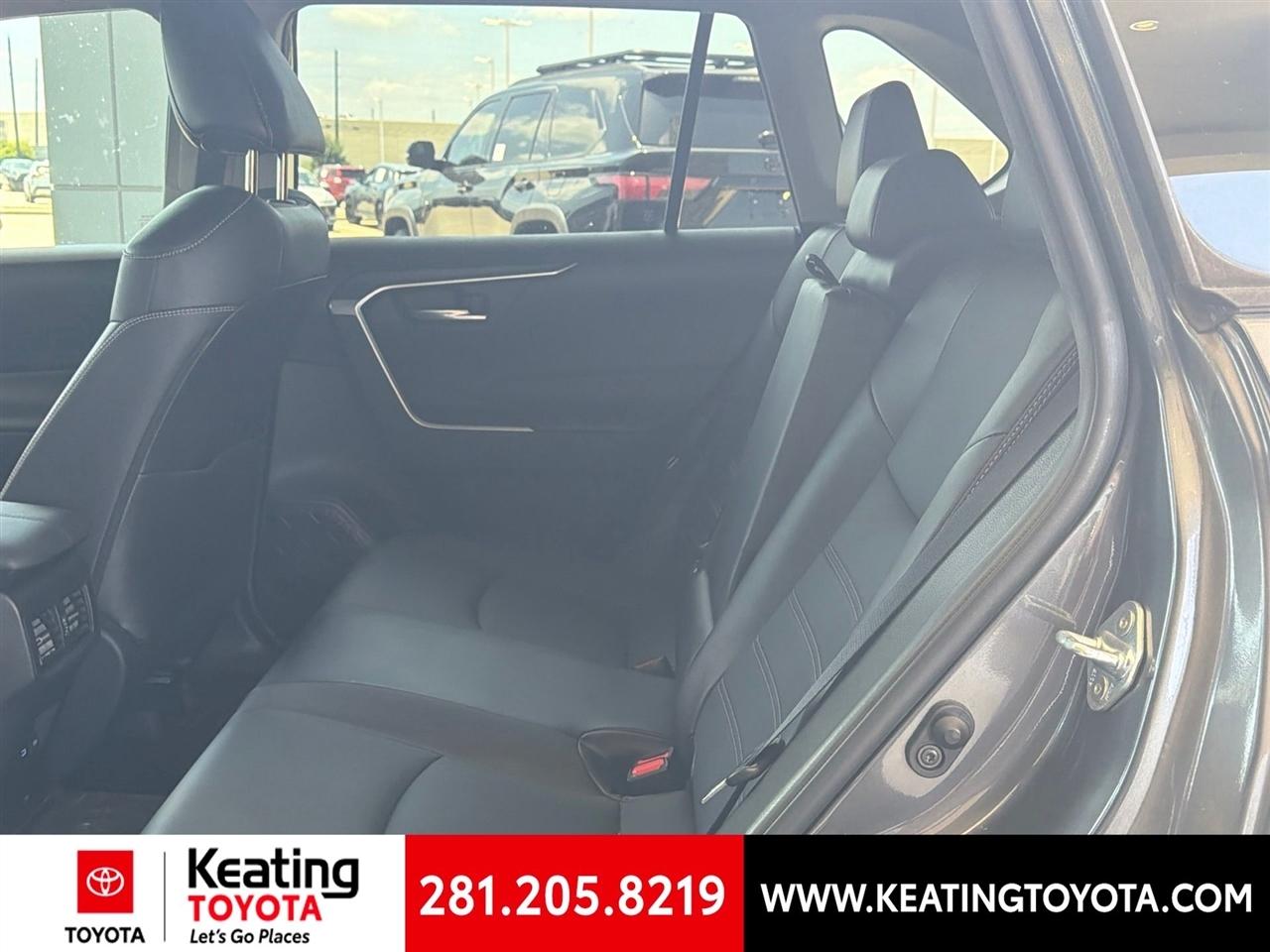 Toyota RAV4 XLE Premium 2022
