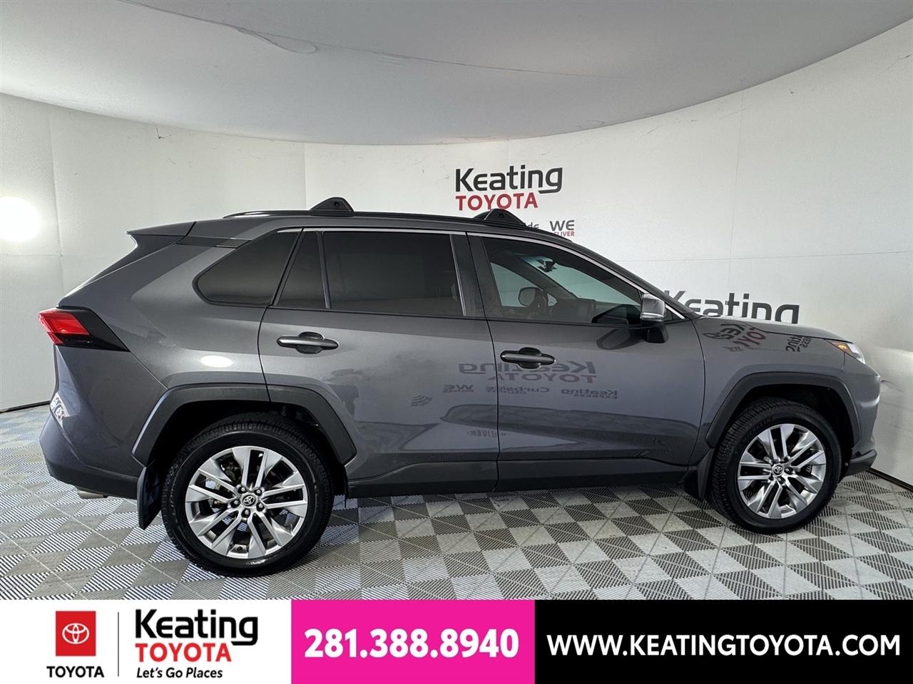 Toyota RAV4 XLE Premium 2022