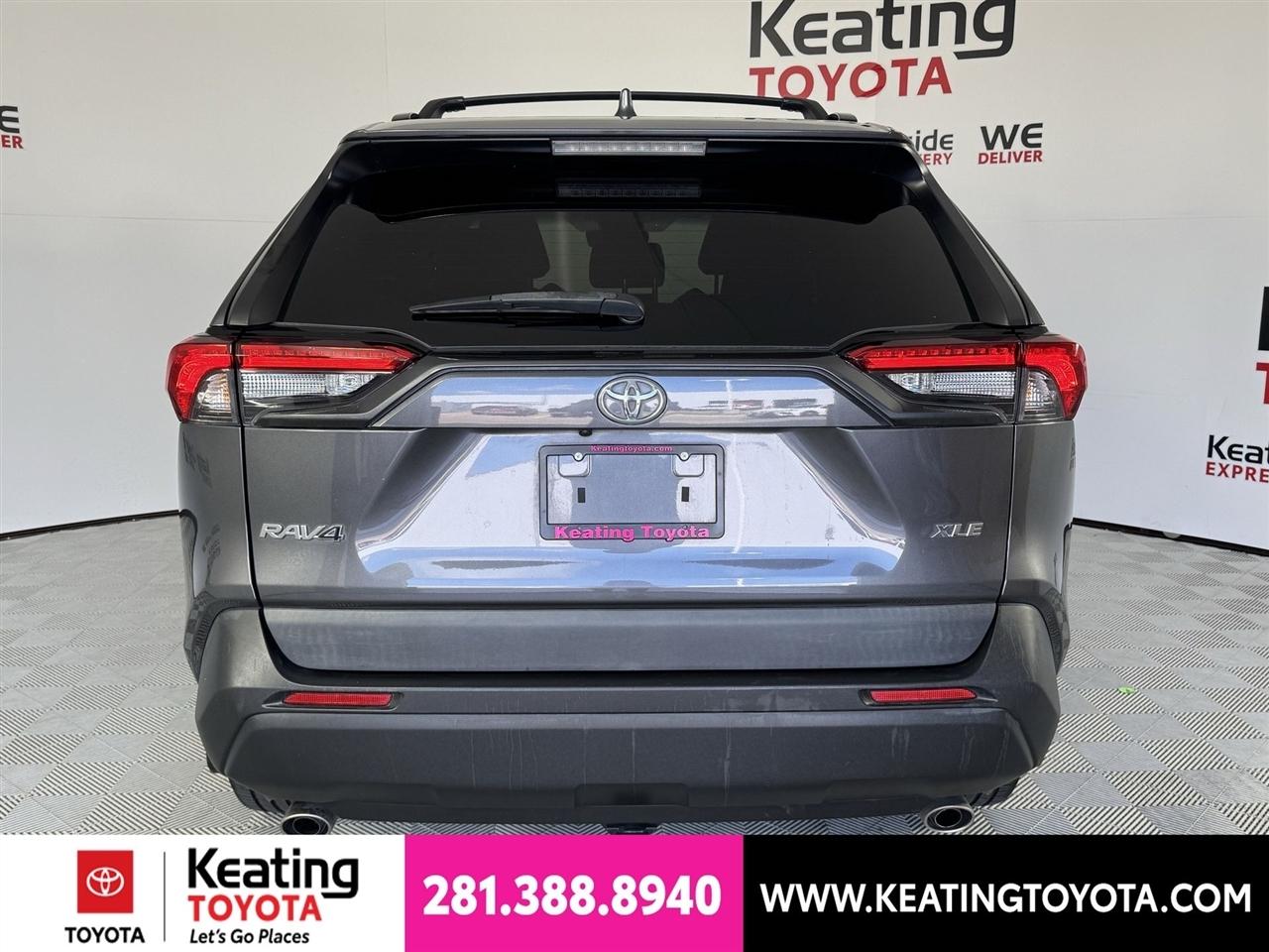 Toyota RAV4 XLE Premium 2022