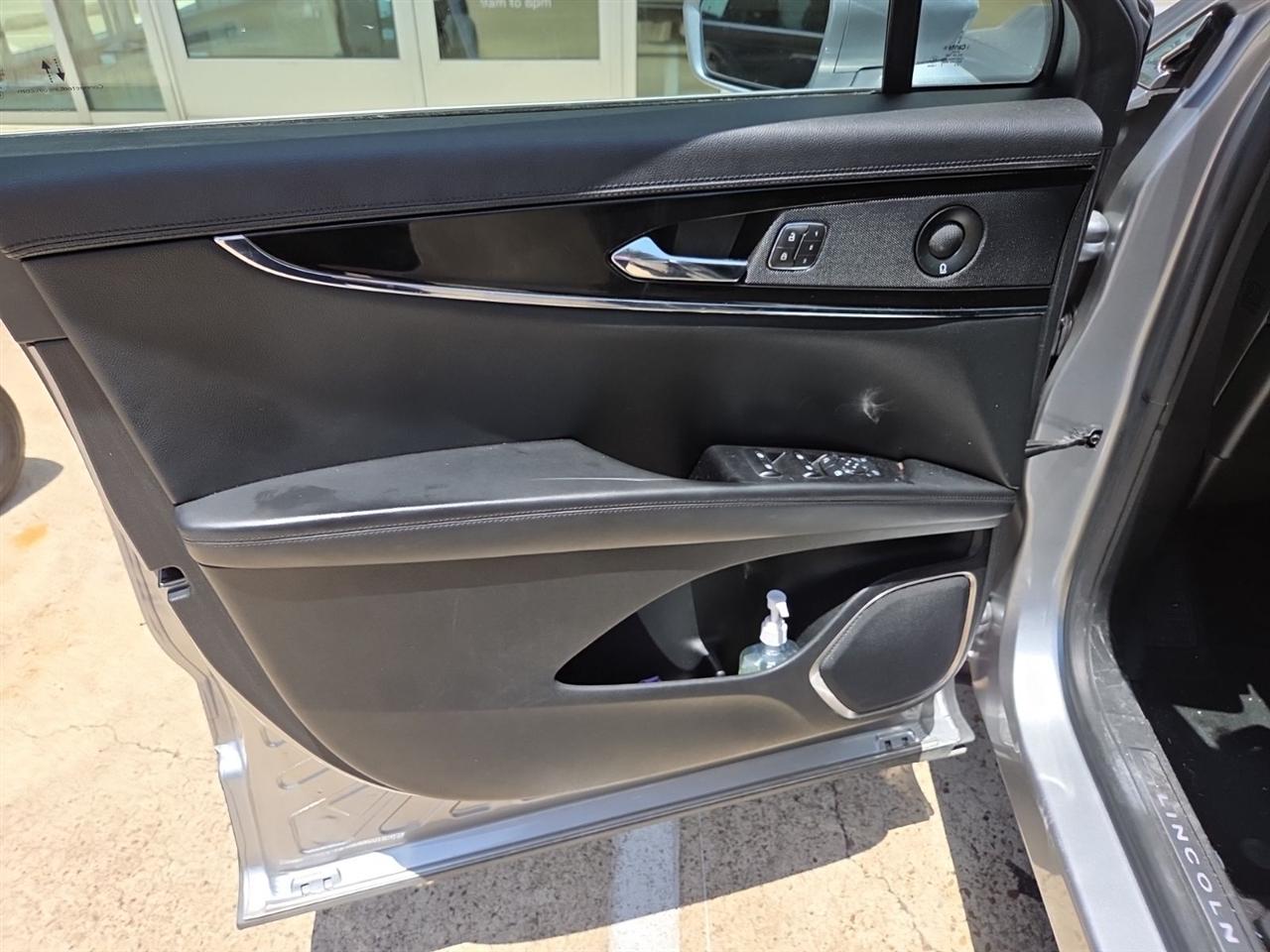 Lincoln Nautilus Reserve AWD 2023