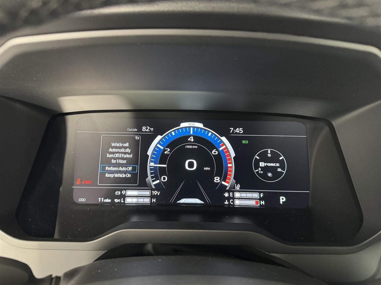 Toyota Tundra Limited CrewMax 4WD 2026
