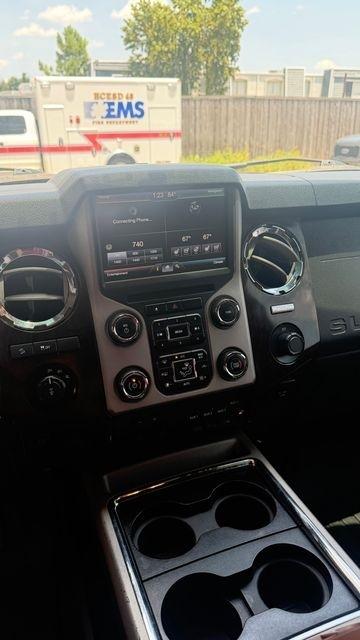Ford F-250 SD King Ranch Crew Cab 4WD 2016