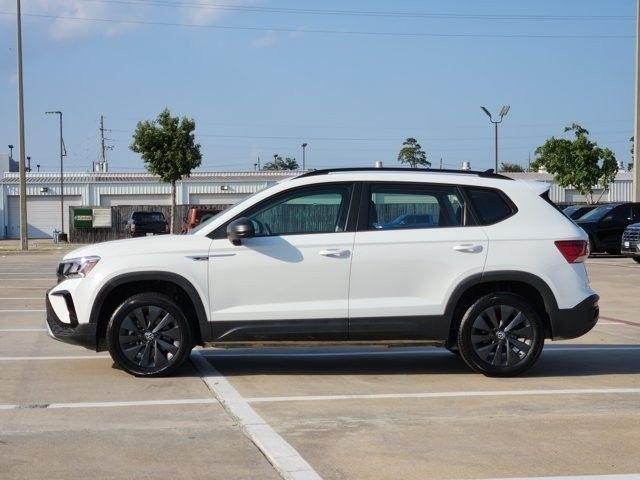 Volkswagen Taos S 2024