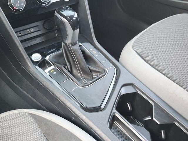 Volkswagen Taos S 2024