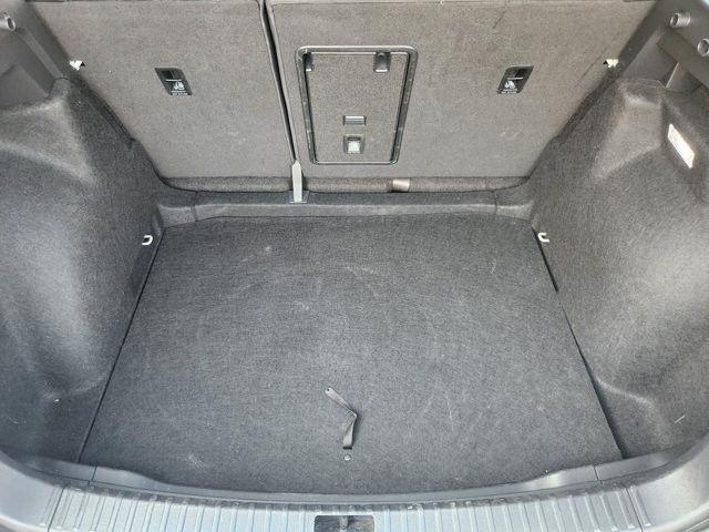 Volkswagen Taos S 2024