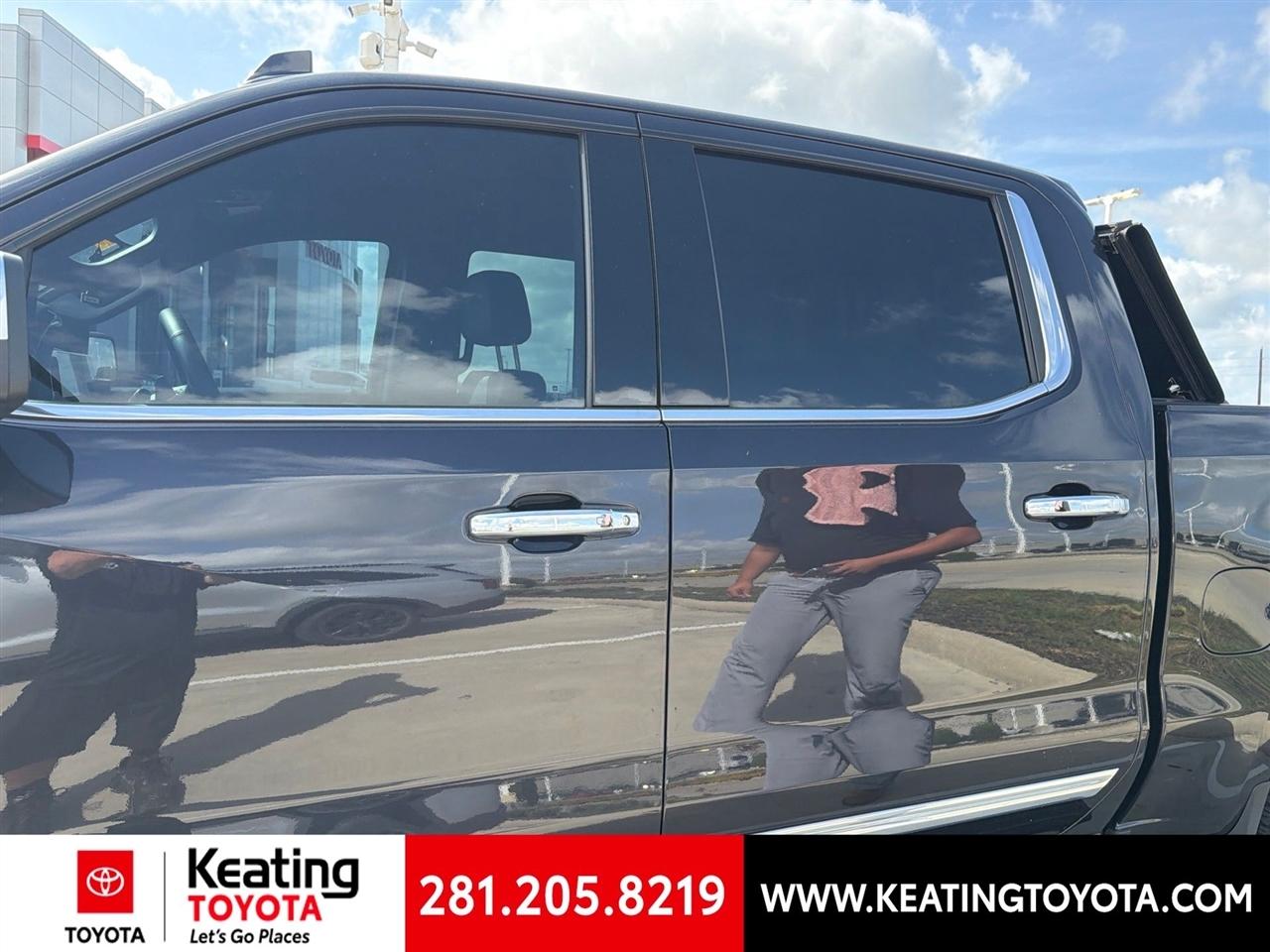 Chevrolet Silverado 1500 High Country Crew Cab 4WD 2024