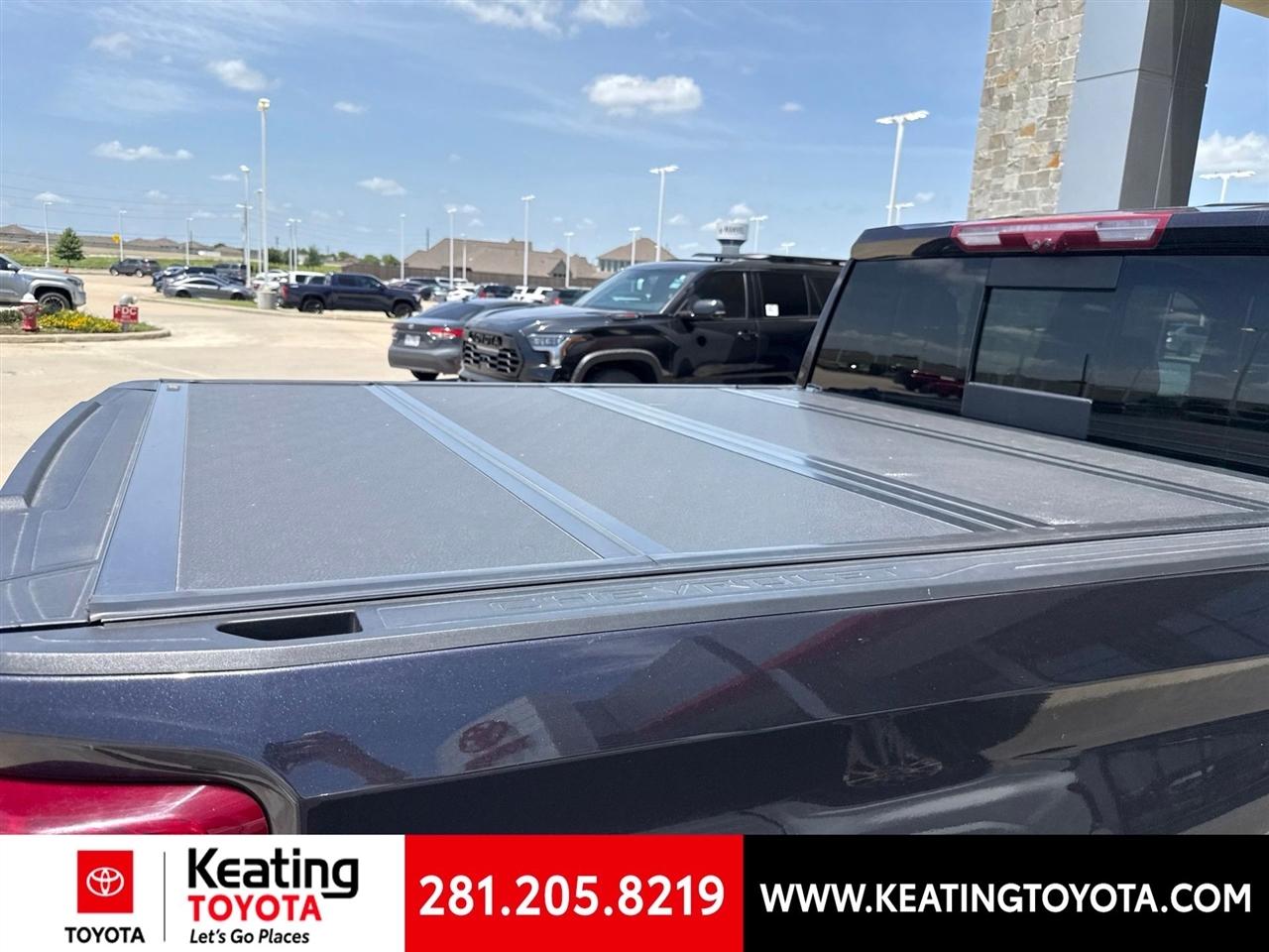 Chevrolet Silverado 1500 High Country Crew Cab 4WD 2024