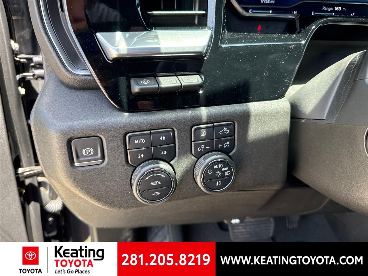 Chevrolet Silverado 1500 High Country Crew Cab 4WD 2024