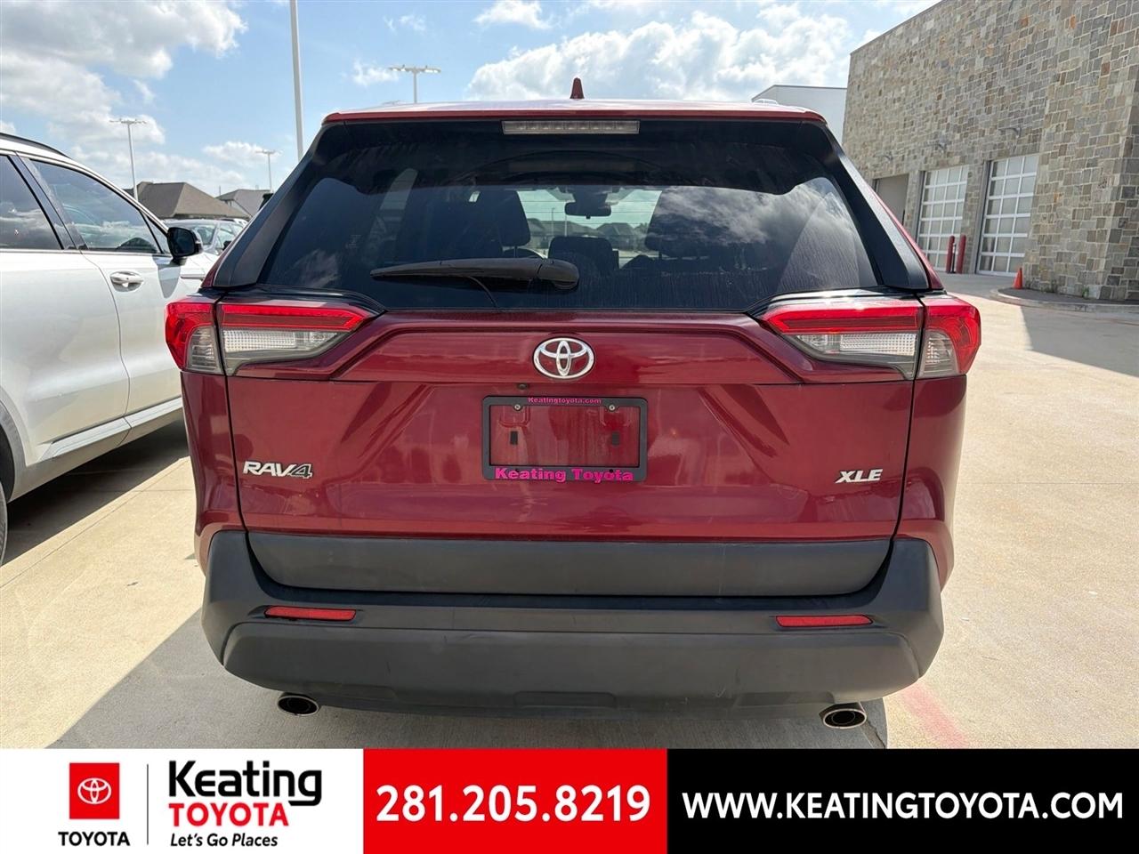 Toyota RAV4 XLE 2019