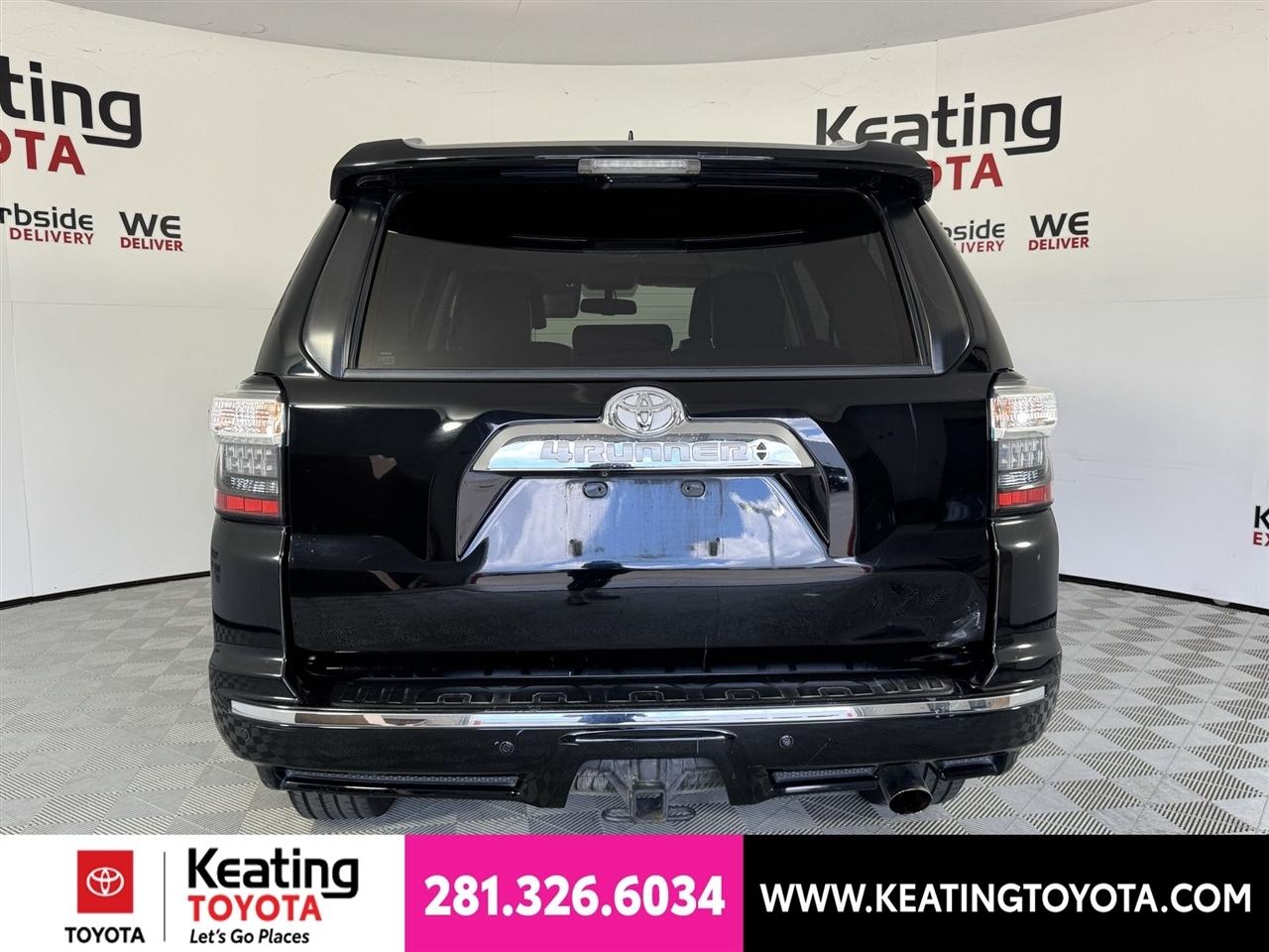 Toyota 4Runner Limited 2WD V6 2017