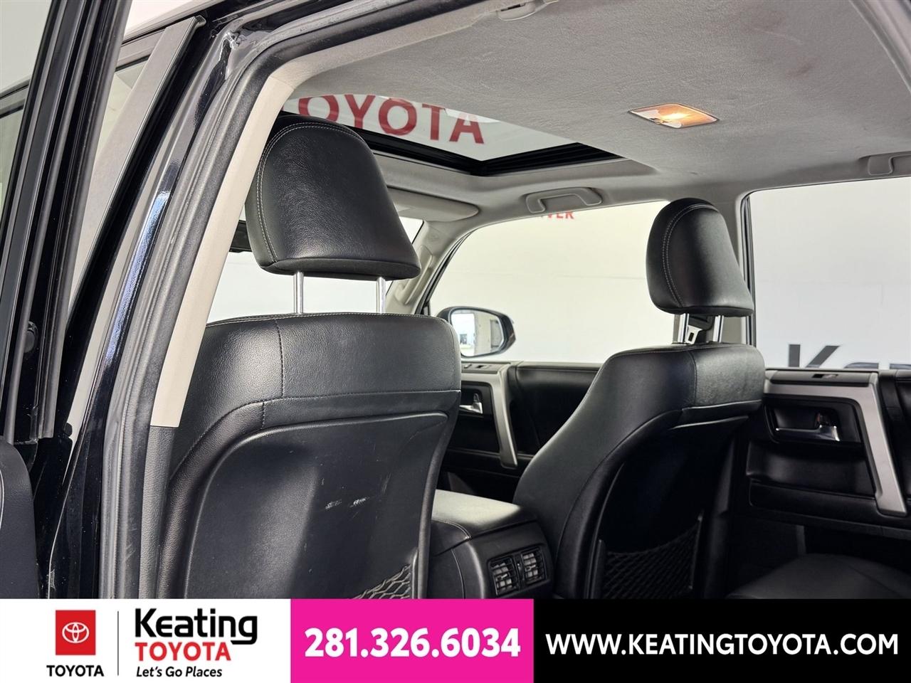 Toyota 4Runner Limited 2WD V6 2017