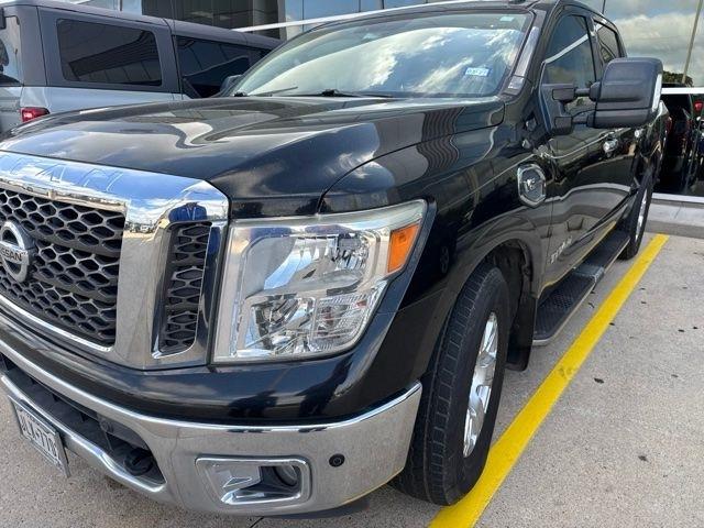 2017 Nissan Titan SV Crew Cab 2WD