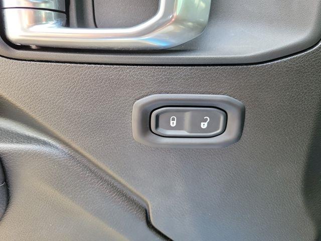 Jeep Wrangler Sport 2025