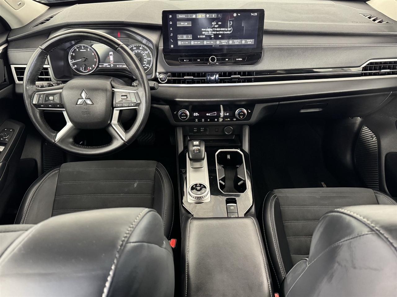 Mitsubishi Outlander SE 4WD 2025