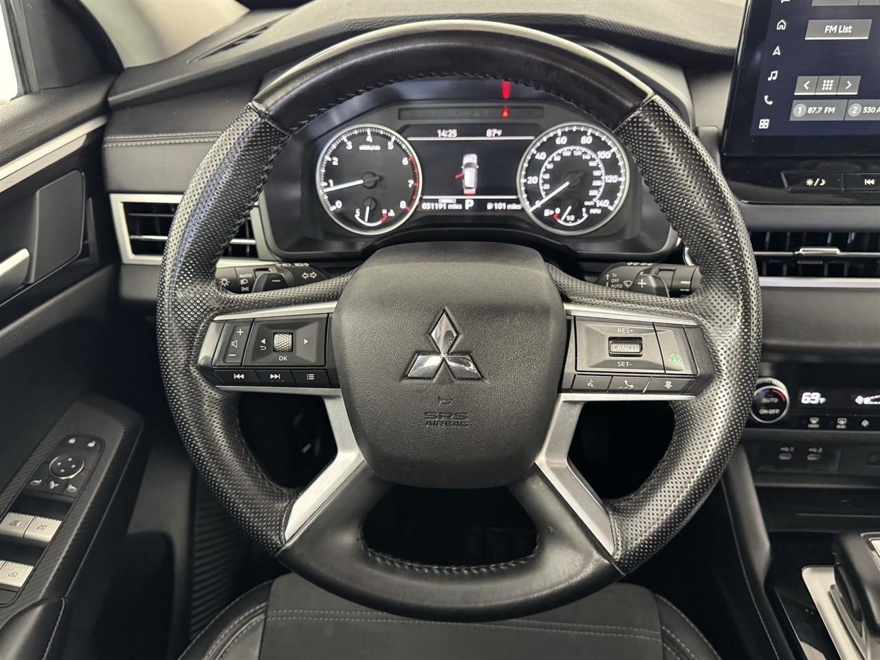 Mitsubishi Outlander SE 4WD 2025