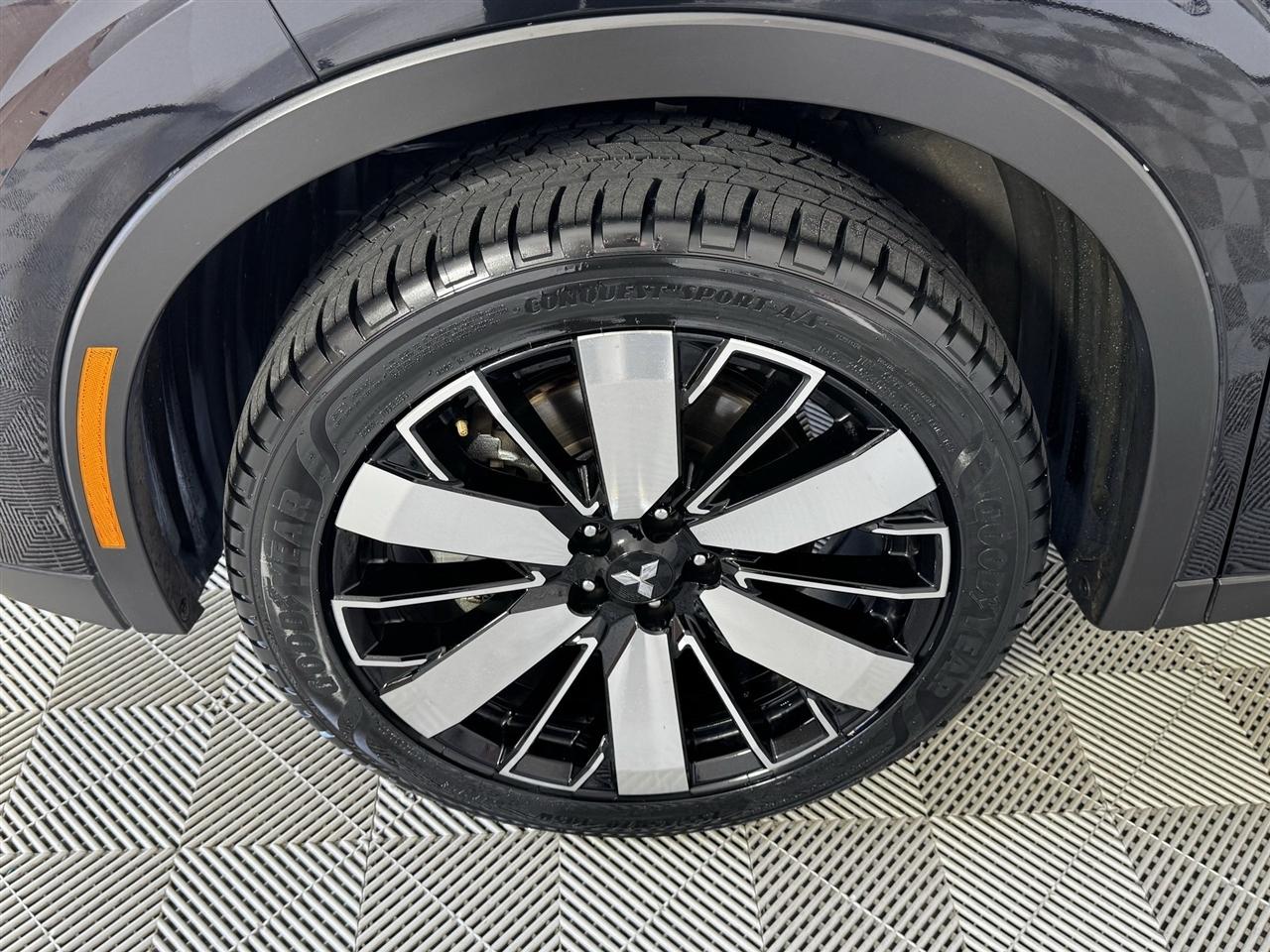 Mitsubishi Outlander SE 4WD 2025