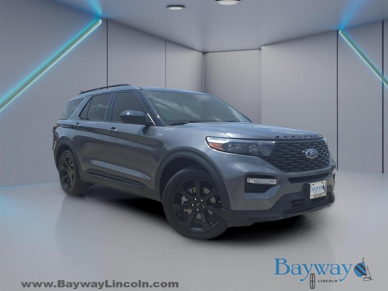 2024 Ford Explorer ST-Line
