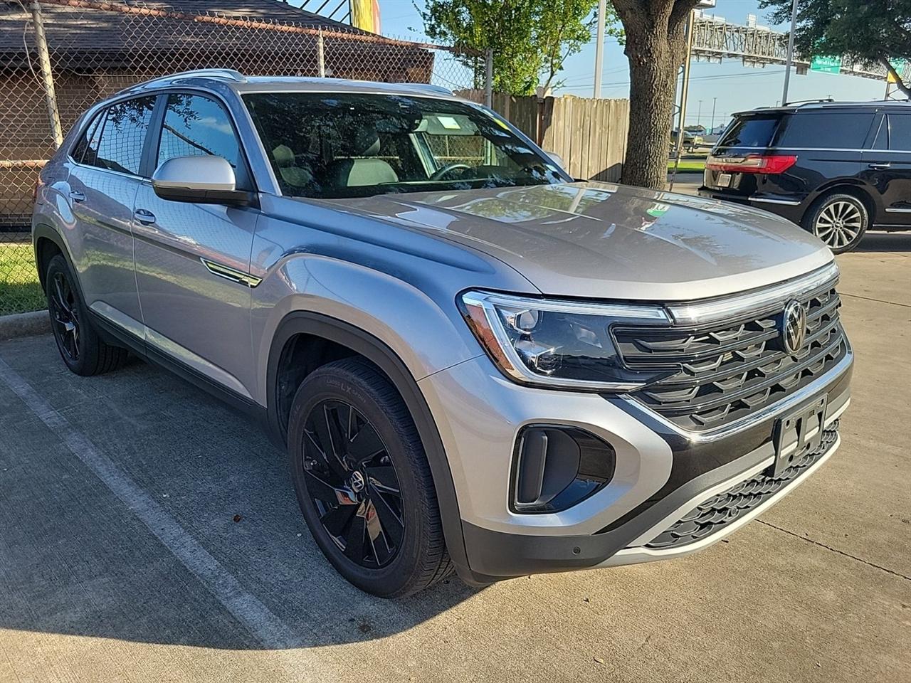 Volkswagen Atlas Cross Sport SE w/Technology 2024