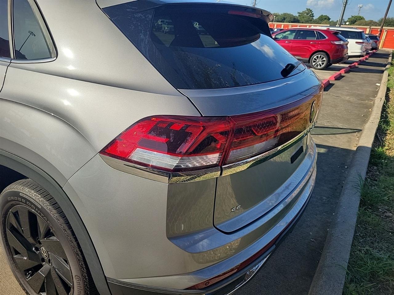Volkswagen Atlas Cross Sport SE w/Technology 2024