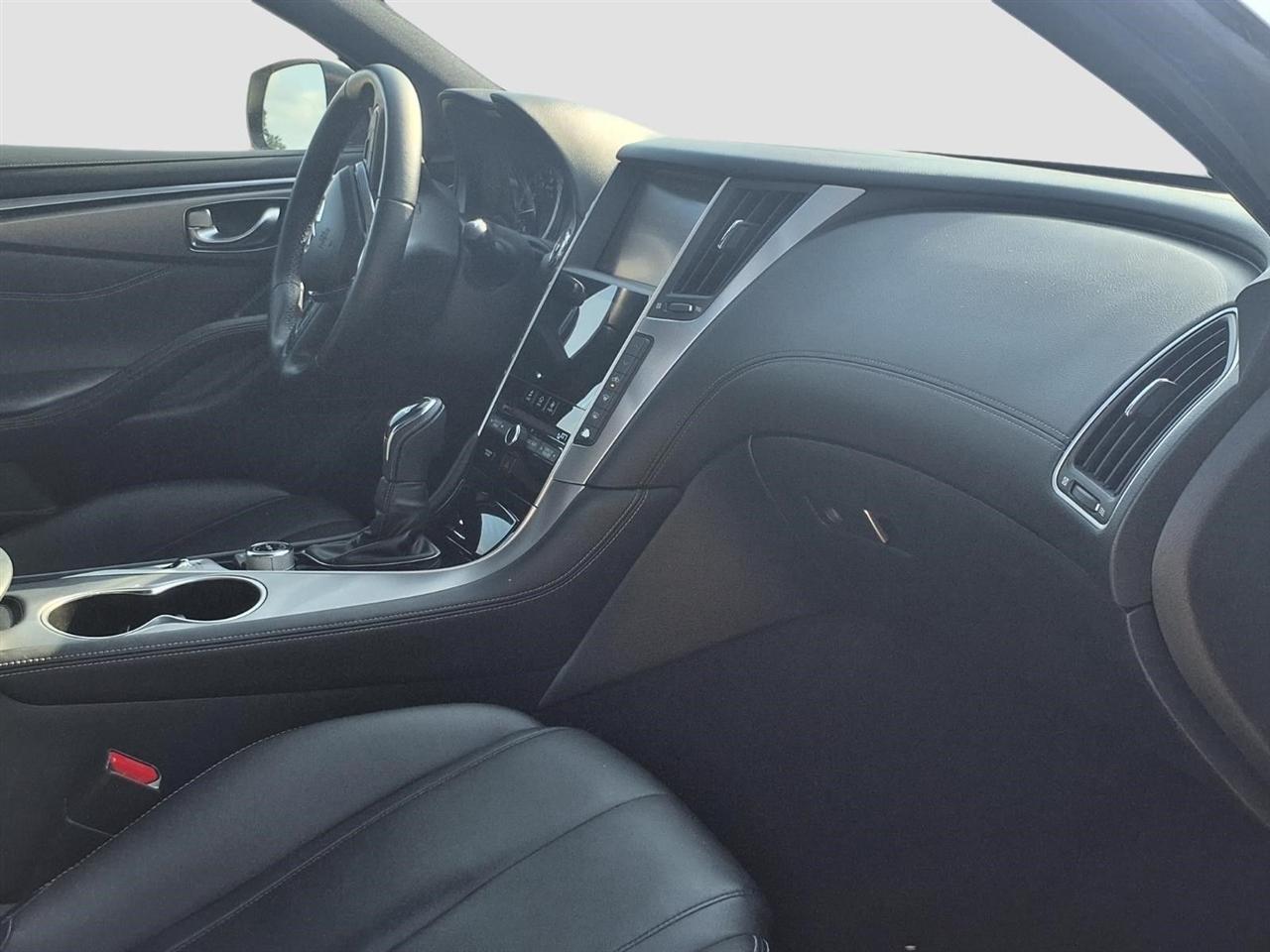 Infiniti Q60 2.0t 2017