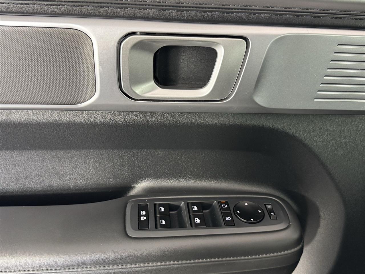 Hyundai Santa Fe SEL 2026