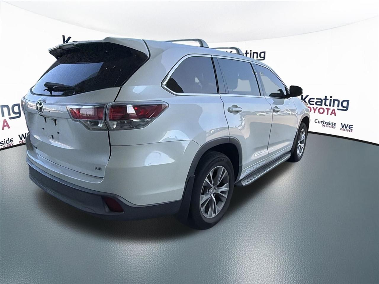 Toyota Highlander LE FWD V6 2015