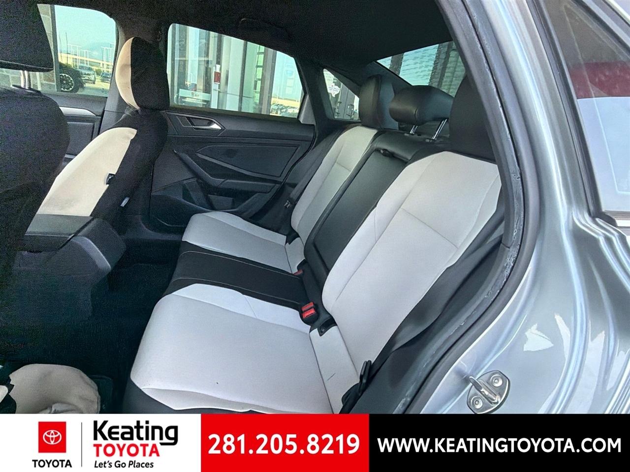 Volkswagen Jetta 1.4T S 8A 2020