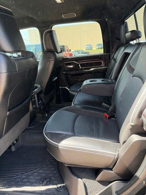 RAM 2500 Laramie Crew Cab 4WD 2025