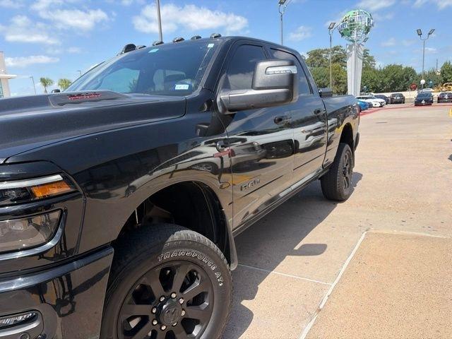 RAM 2500 Laramie Crew Cab 4WD 2025