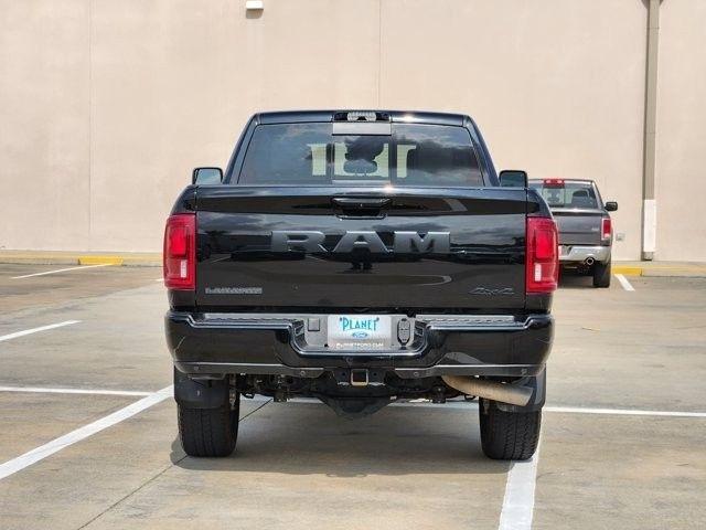 RAM 2500 Laramie Crew Cab 4WD 2025